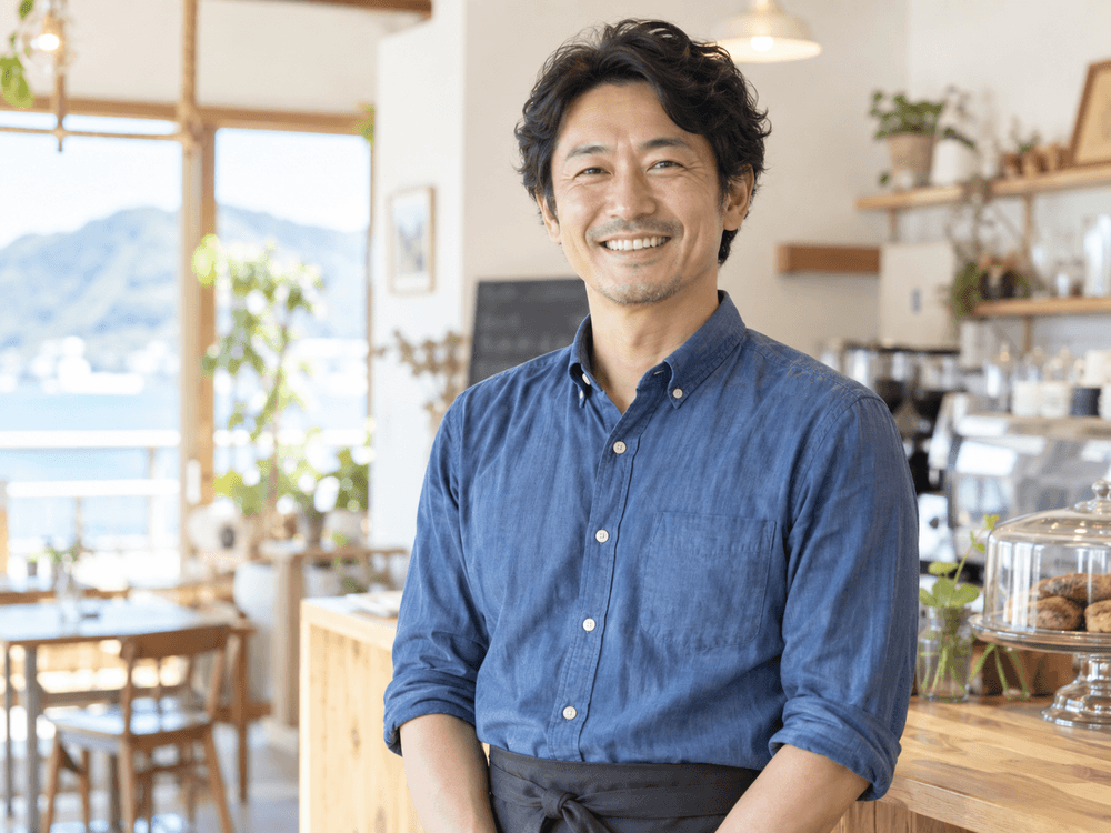 海辺のカフェを営む事業者